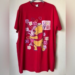 Vintage Winnie the Pooh long t-shirt Valentine’s Day